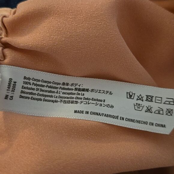 Flora Nikroz Romantic Victorian Dusty Pink Satin And Lace Shorts - Picture 4 of 4